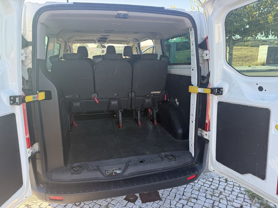 Ford Transit Custom 9 Lugares - 102.000km - Nacional - Impecável