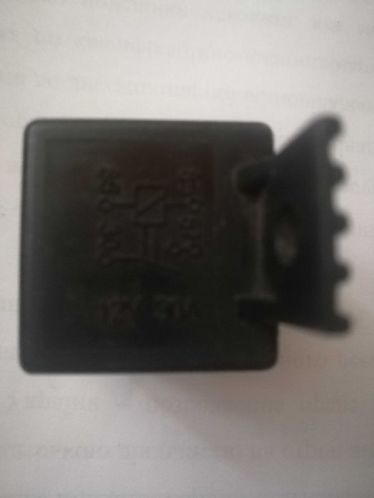 Продаю автомобильное реле 12В, 30А