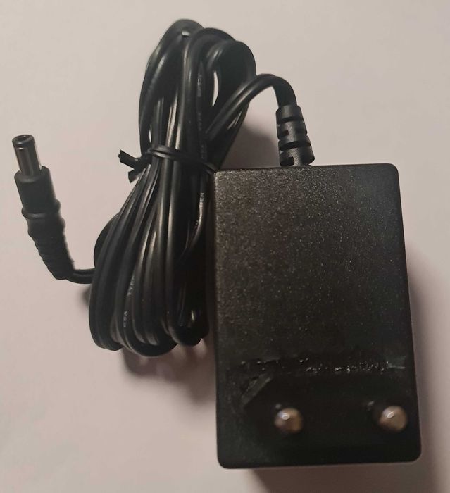 BSA-16-105 Transformer, Output 5V 2.4A64551264657666123