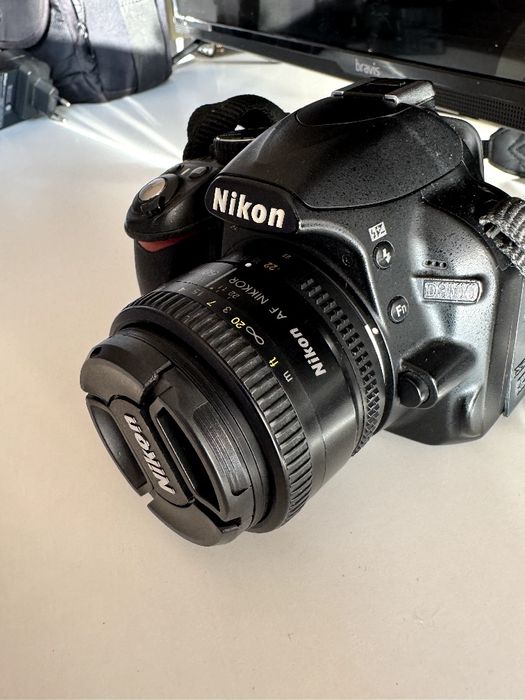 Фотоапарат Nikon D3100 +обʼєктив 50mm f/1.8