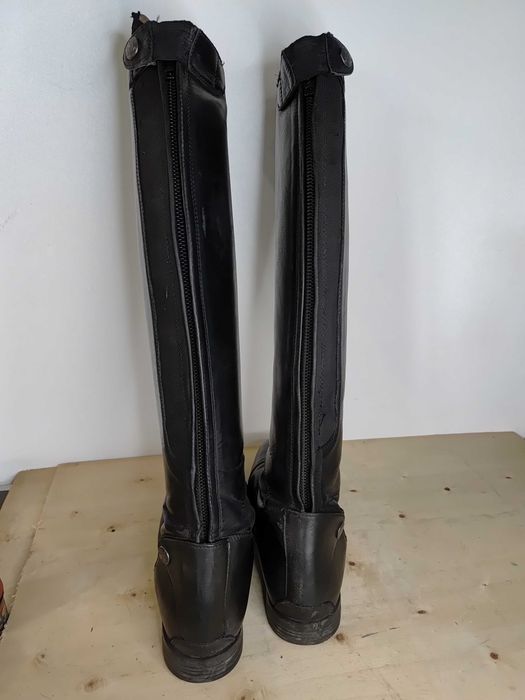 206.41. Oficerki Steeds Brasilia, roz: 41 Slim, łyd: 34,5cm, wys: 48cm