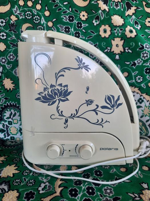 Паровой увлажнитель и очиститель воздуха  Polaris.