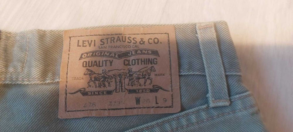 Szorty/krótkie spodenki oliwkowe LEVIS STRAUSS