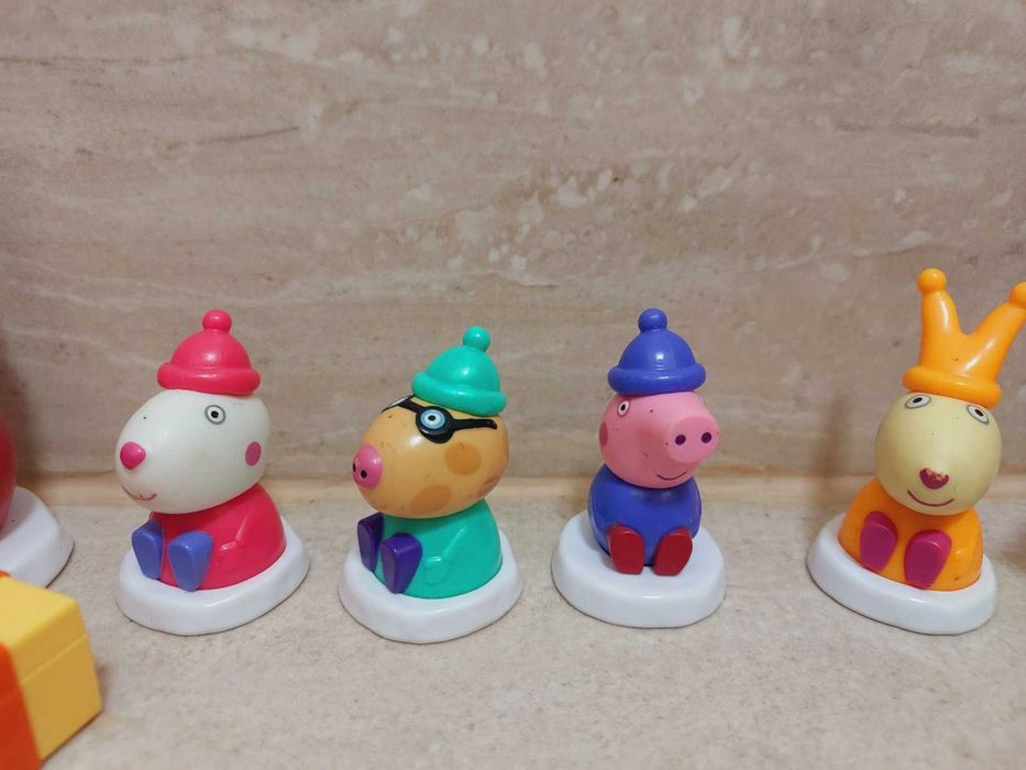 Свинка Пеппа Peppa Pig лот фігурок abd оригінал