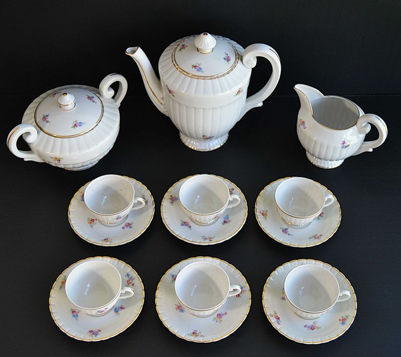 Serviço de café Anos 40-50 da Fábrica de Louças Artibus