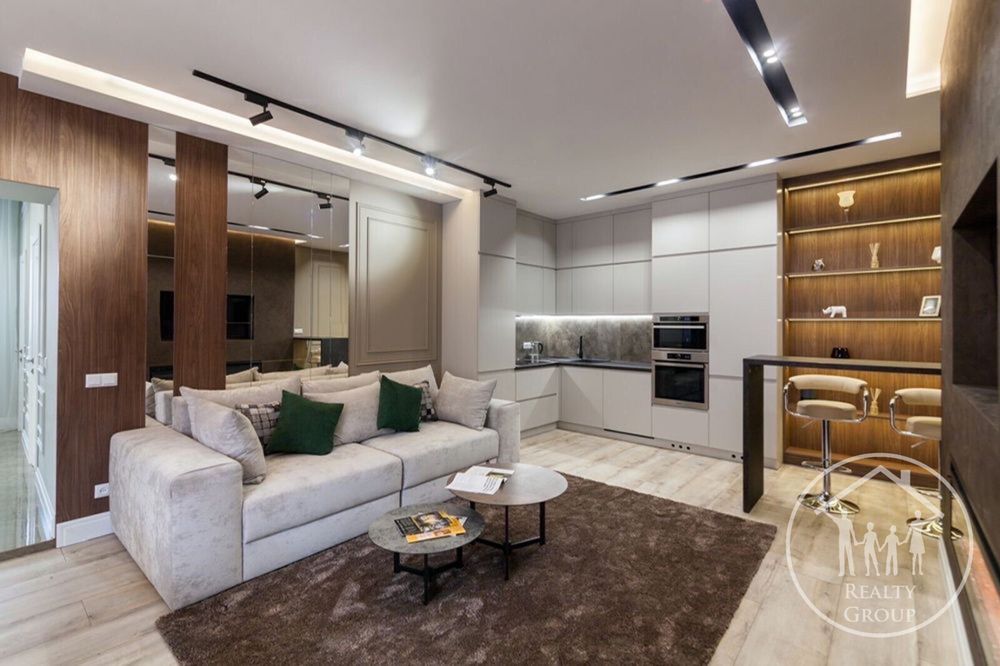 Шикарна 3-кімнатна квартира СВІТЛО Є ЗАВЖДИ вул Стефаника