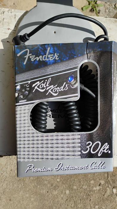 Cabo Jack Fender Koil Kord 9 metros  (novo em caixa)