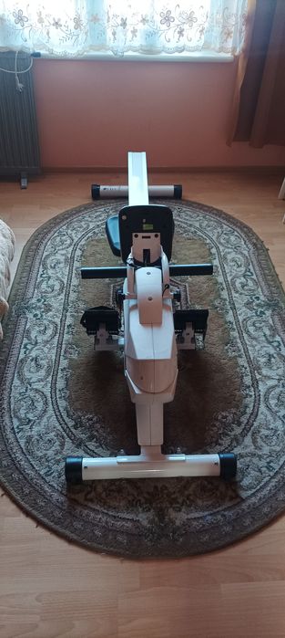 Orbitrek i wioślarz zestaw urządzeń