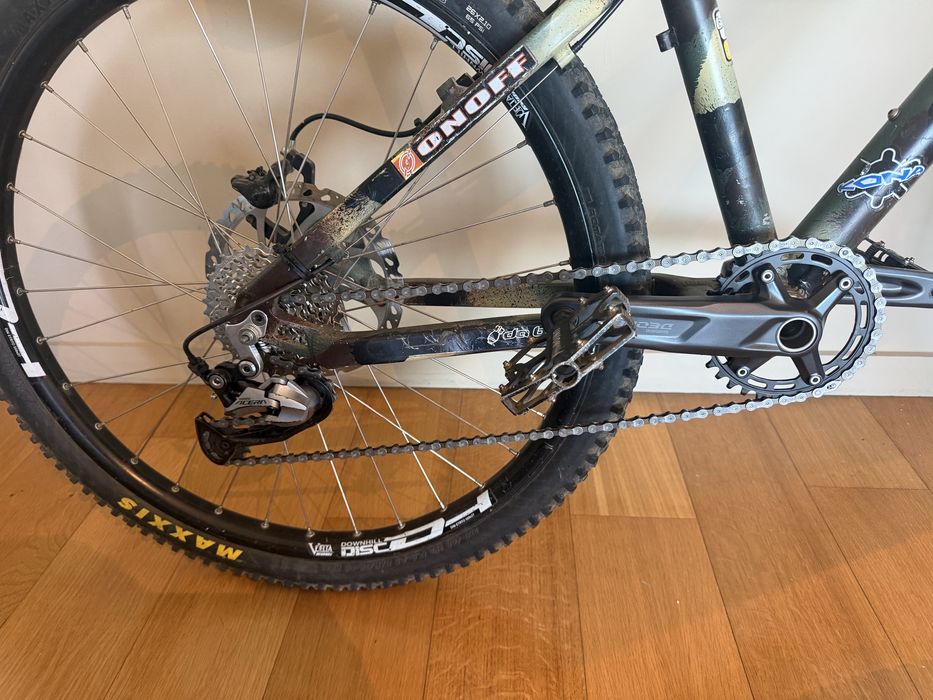 Bicicleta downhill