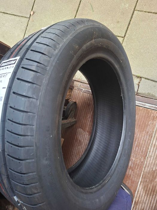 Sprzedam nowe opony Bridgestone Turanza R17/215/55 lato