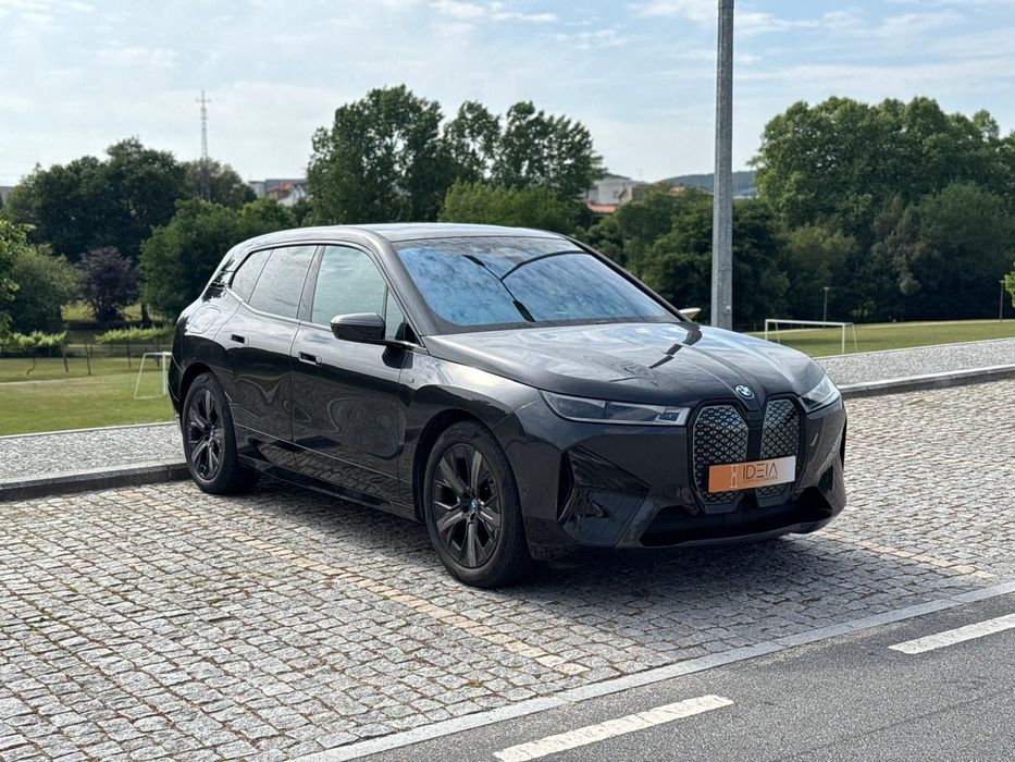BMW iX M60