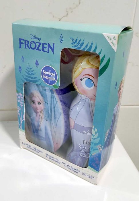 Conjunto Frozen: Esponja + Gel de Duche + Champô