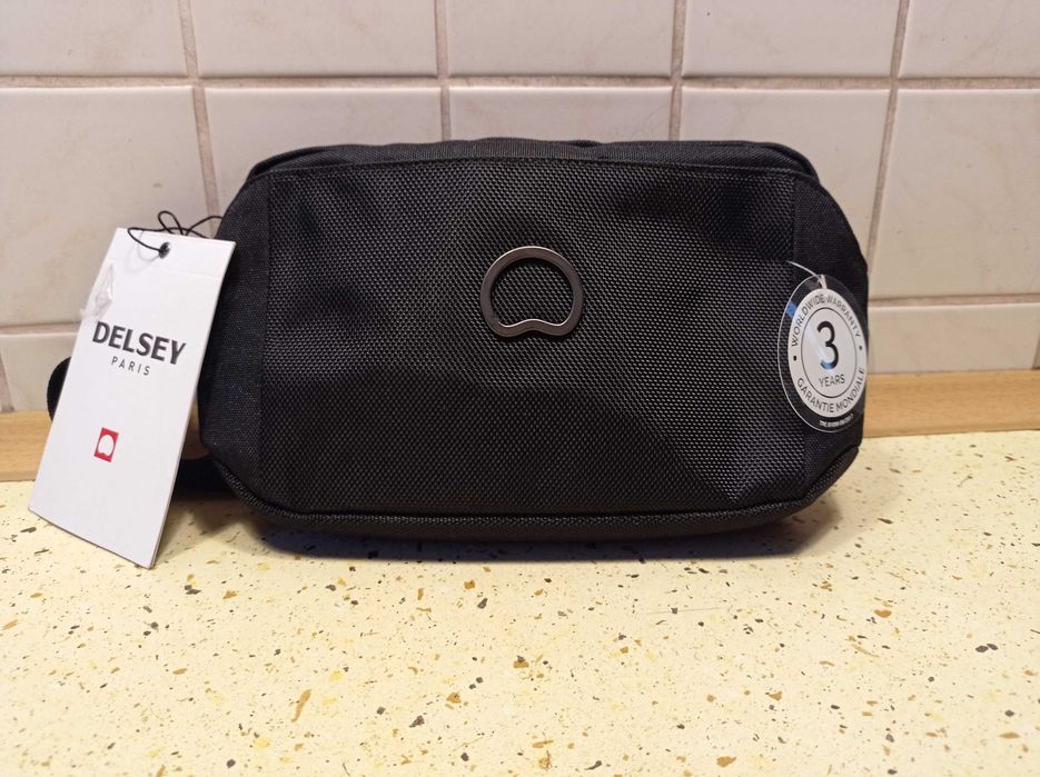 Delsey nowa saszetka biodrowa na pas