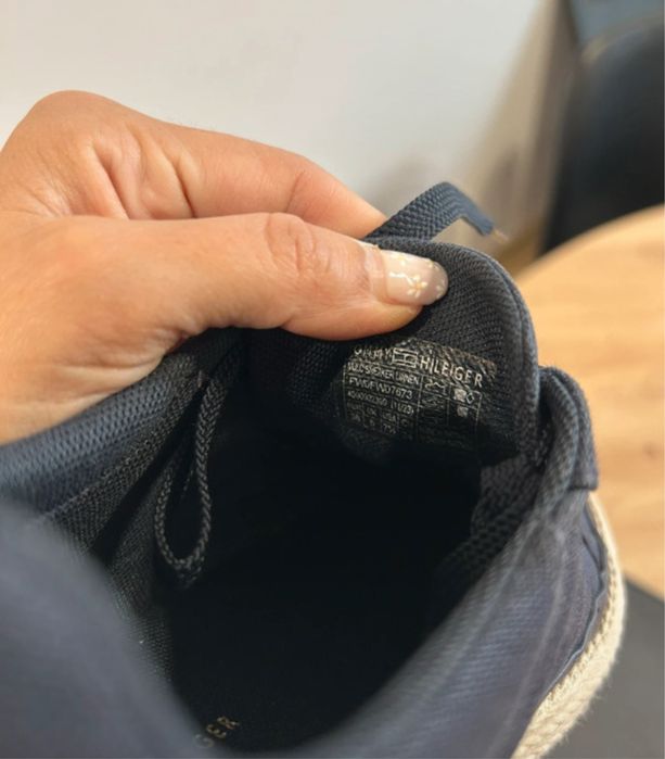 Buty Tommy Hilfinger trampki lniane granatowe rozmiar 38 damskie