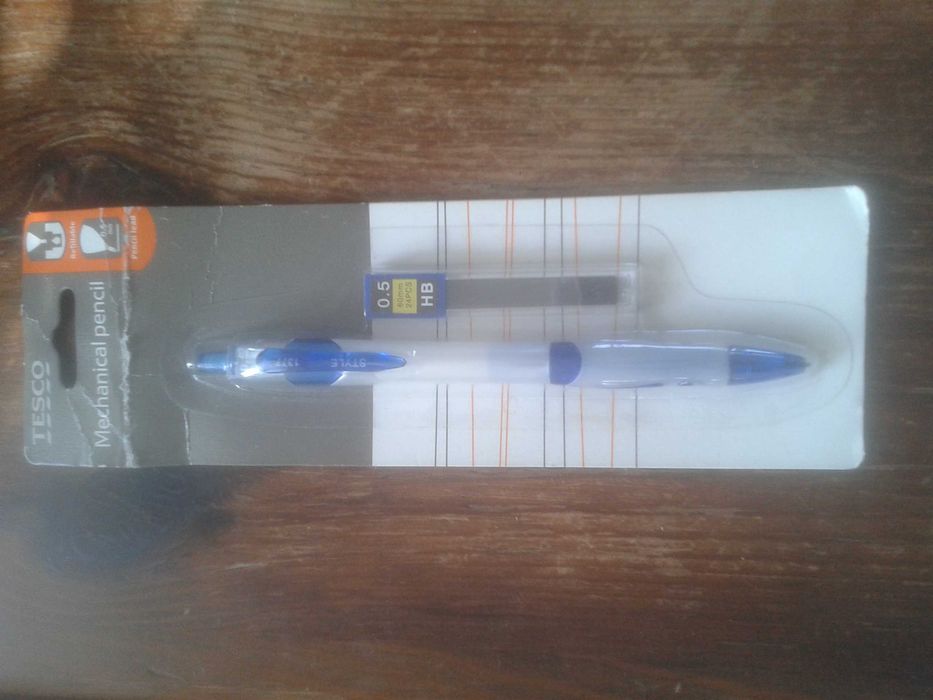 Ołówek mechaniczny automatyczny Tesco