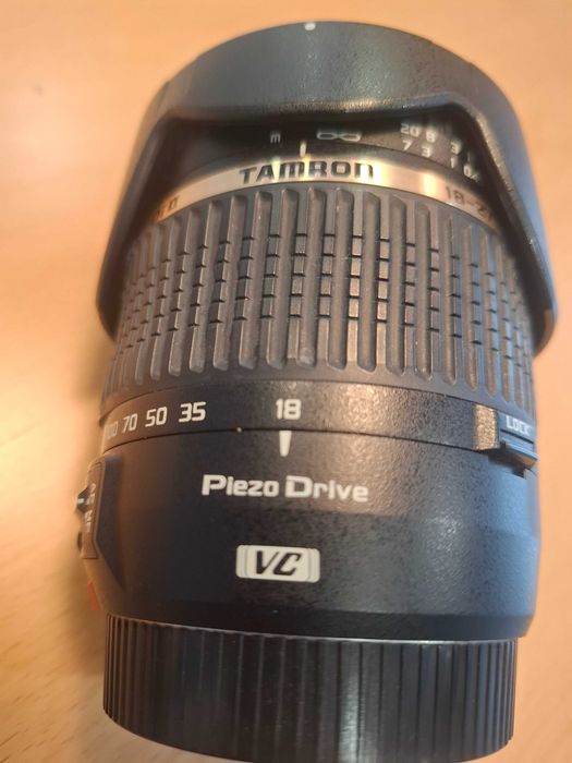 Objectiva Tamron 18-270 mm f/3.5-6.3 Di II VC PZD para canon