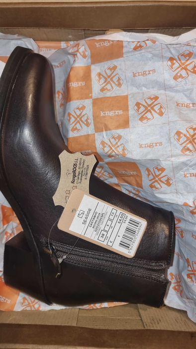 Botas novas em pele, 38