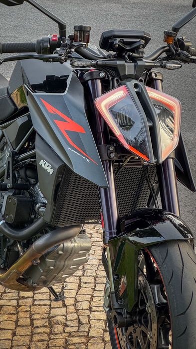 Ktm Super Duke 1290r A rainha das Nakeds