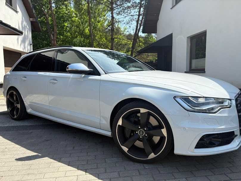 Samochód Audi S6 Avant