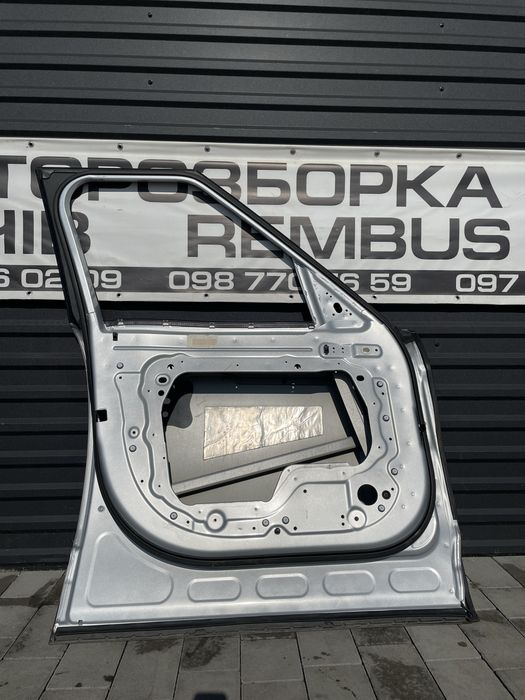 Двері передні ліві Range Rover L405