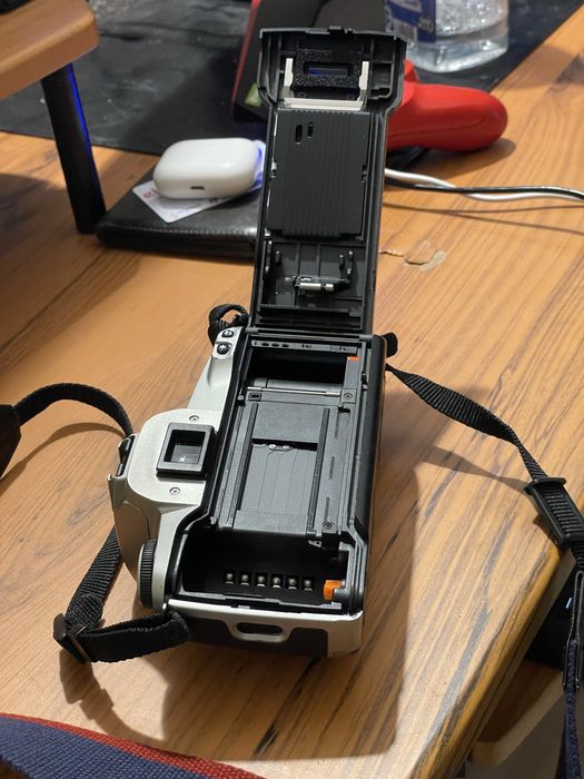 Camera canon EOS500N