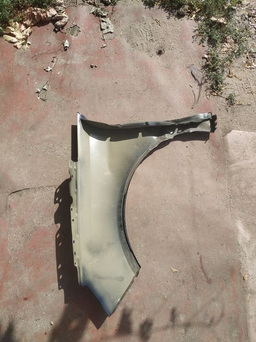 Крыло правое Пежо 308sw.2015.требуещее ремонта