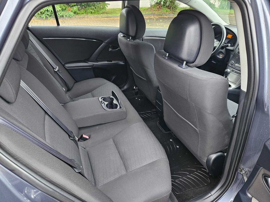 **Toyota Avensis III 2.0D 2009r - Super stan**