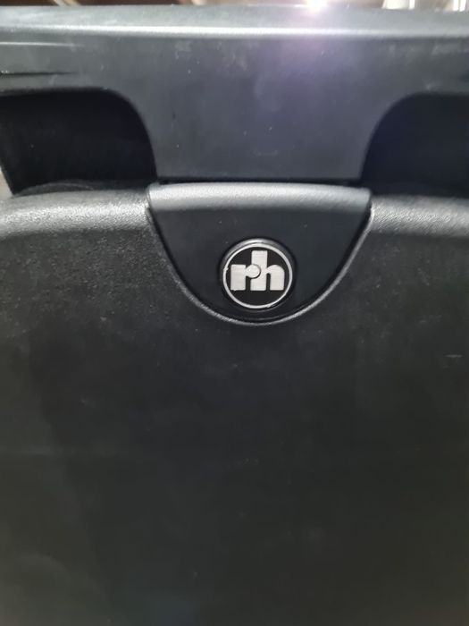 Krzeslo biurowe RH na kółkach