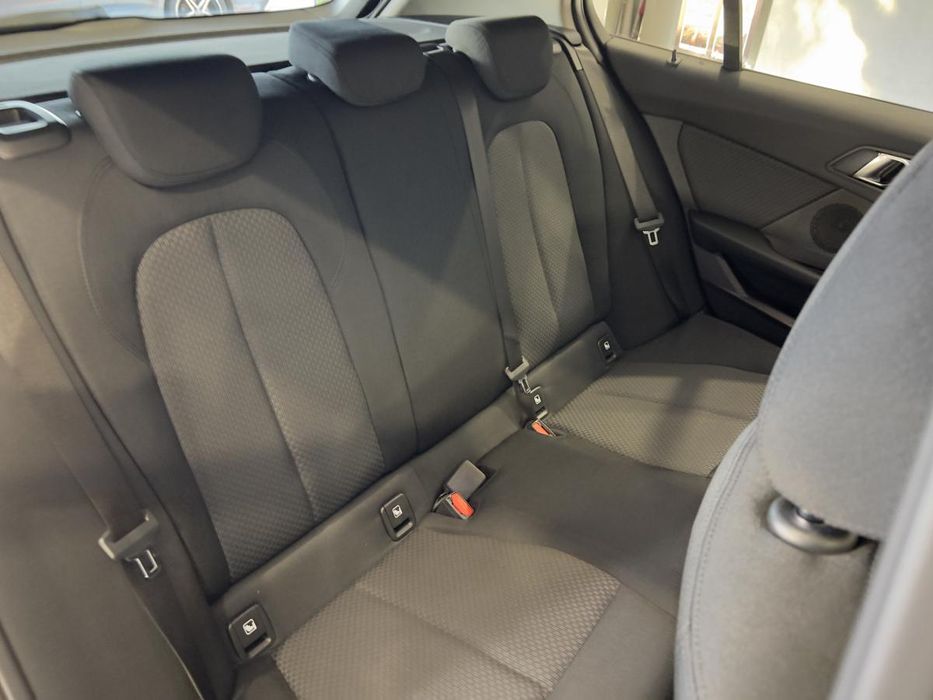 BMW 116 d Advantage - Cx Automática / LEDs