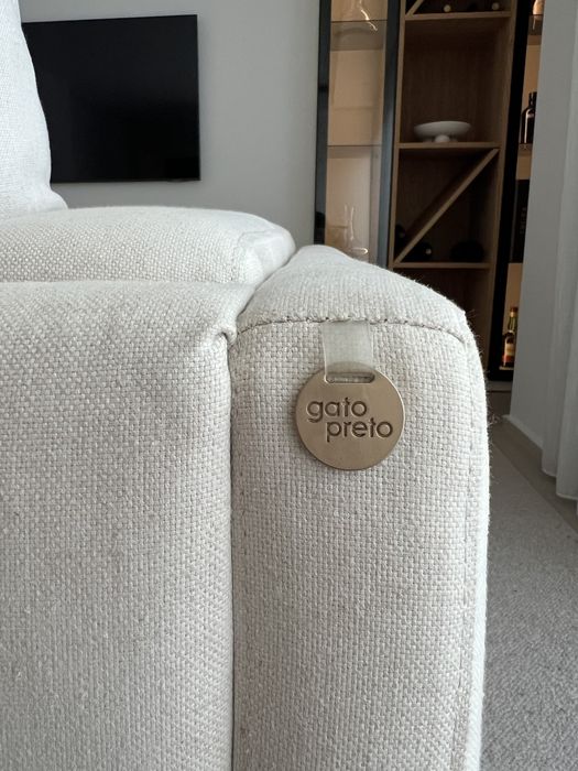 Sofa  chaise longue gato preto