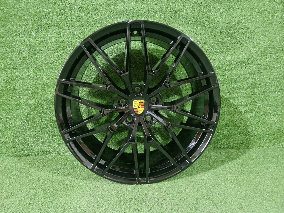 Диски R22 5 x 130 Porsche Cayenne Panamera — Gloss Black DP20