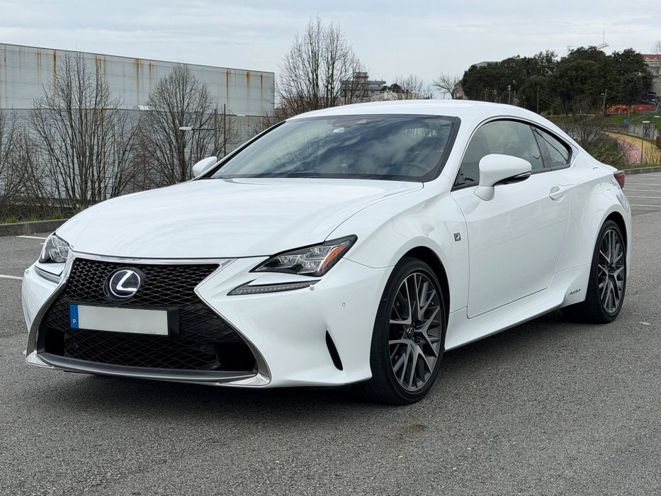 Lexus RC 300h F Sport