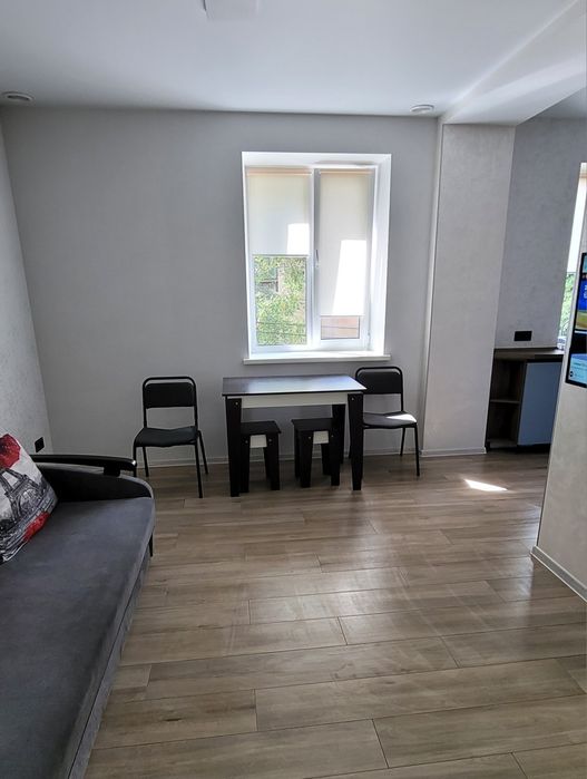 квартира 2 кім. центр .