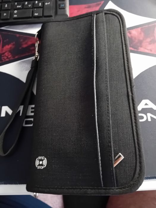 Organizer na dokumenty RFID STOP