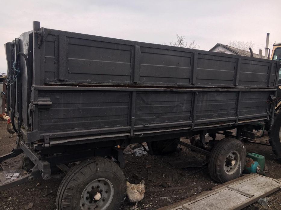 Продам Трактор ЮМЗ-6 вместе с навесным и  прицепным, цена за все вместе