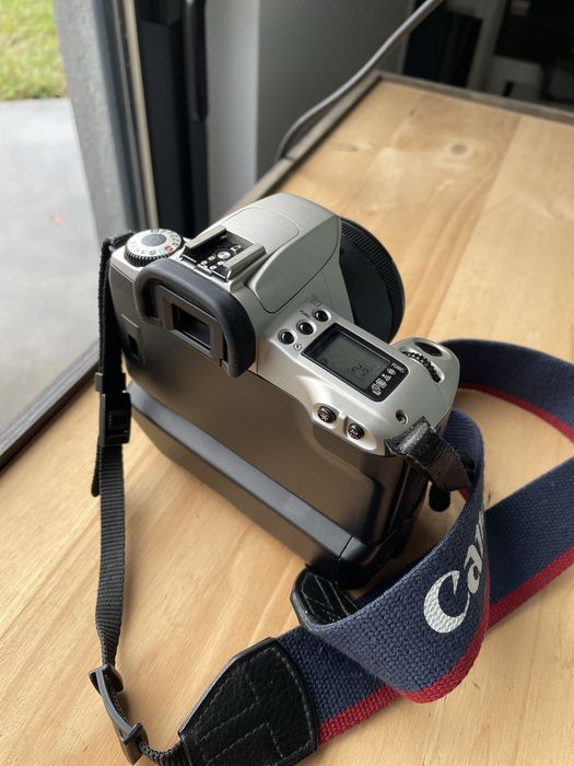 Canon EOS 300 analógica com 50mm 1.8