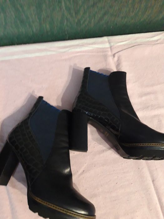 Взуття, бутильйони