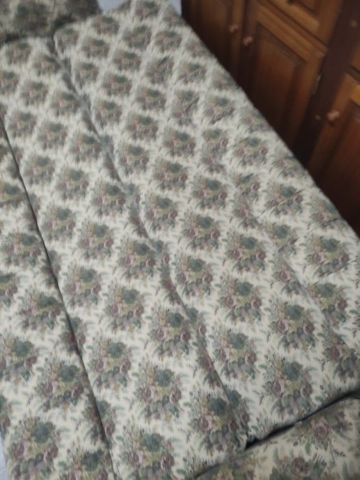 Sofá cama usado em bom estado
