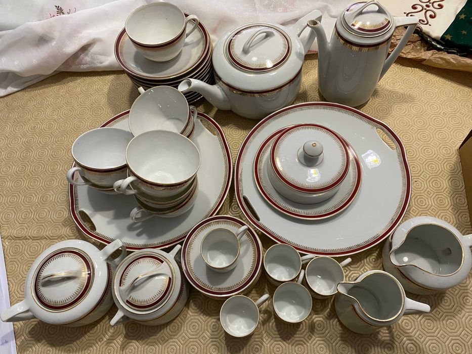 Serviço de chá e café em porcelana