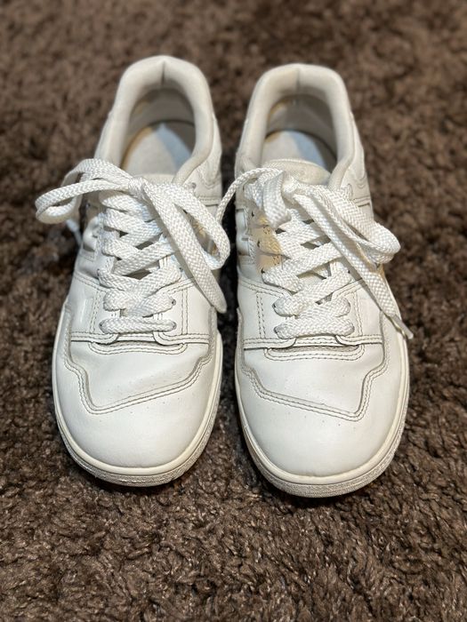 Оригінальні білі  шкіряні дитячі кросівки new balance 34.5/35 розмір (22см) б/в