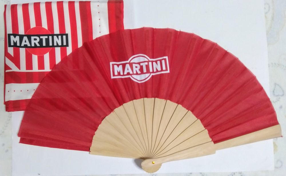 MARTINI, lenço e leque novos
Vendo para colecionadores, lenço e leque