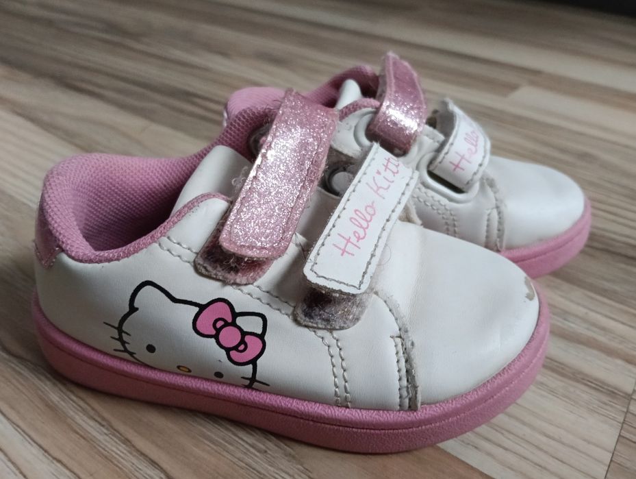 Buciki Hello Kitty roz. 22