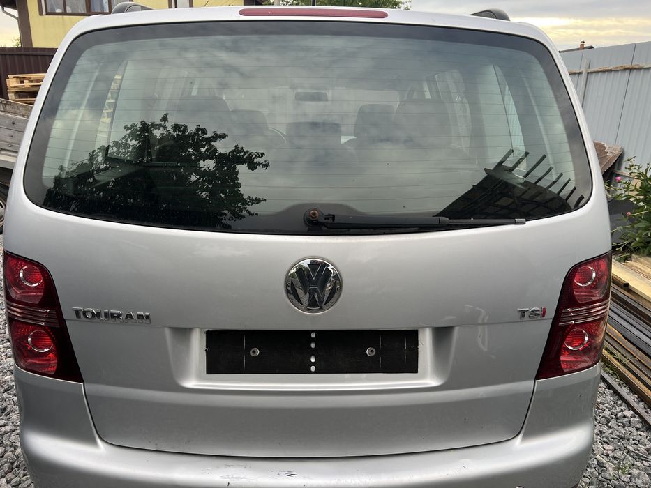 Задня ляда кришка багажника кляпа Volkswagen Touran Туран