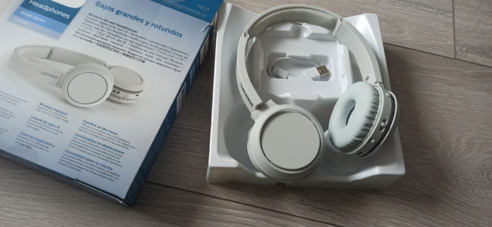 SUPER Słuchawki Philips TAH4205 BASS+ bezprzewodowe