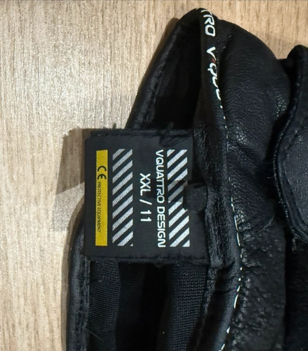 Luvas mota VQUATTRO Goretex