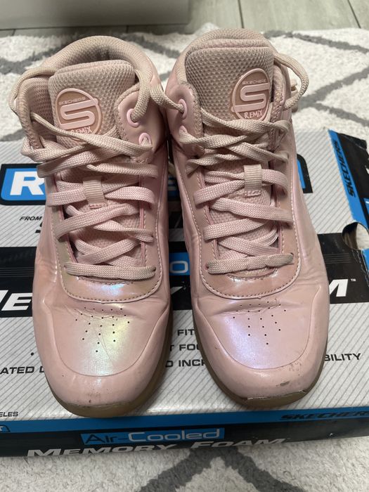 Продам кросівки