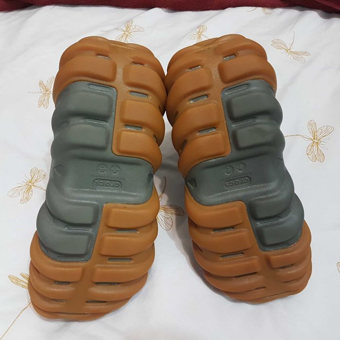Echo Boot crocs 20.87.16-3j5 termiczne śniegowce unisex 39 khaki