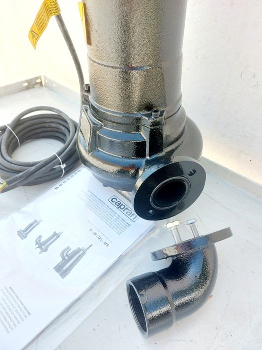 Bomba submersível ( Nova )  37800 litros  Hora  trituradora trifásica