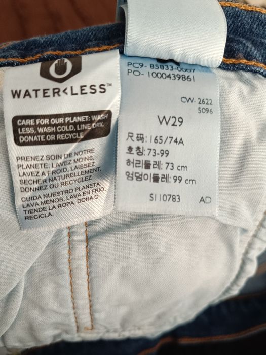 Джинсові шорти Levi's 501, жін.,  розм W29. Львів.
