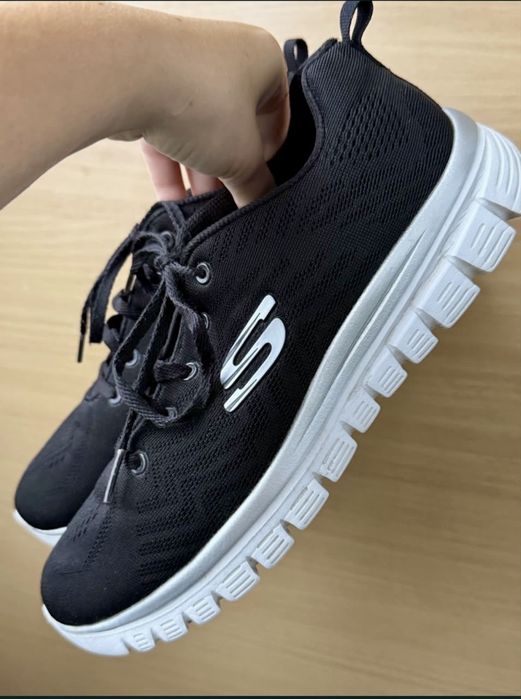 Кросівки жіночі Skechers Graceful - Get Connected